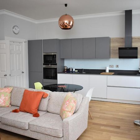 אדינבורו Bernard St - Bright And Spacious 1 Bed Apartment At The Shore! מראה חיצוני תמונה